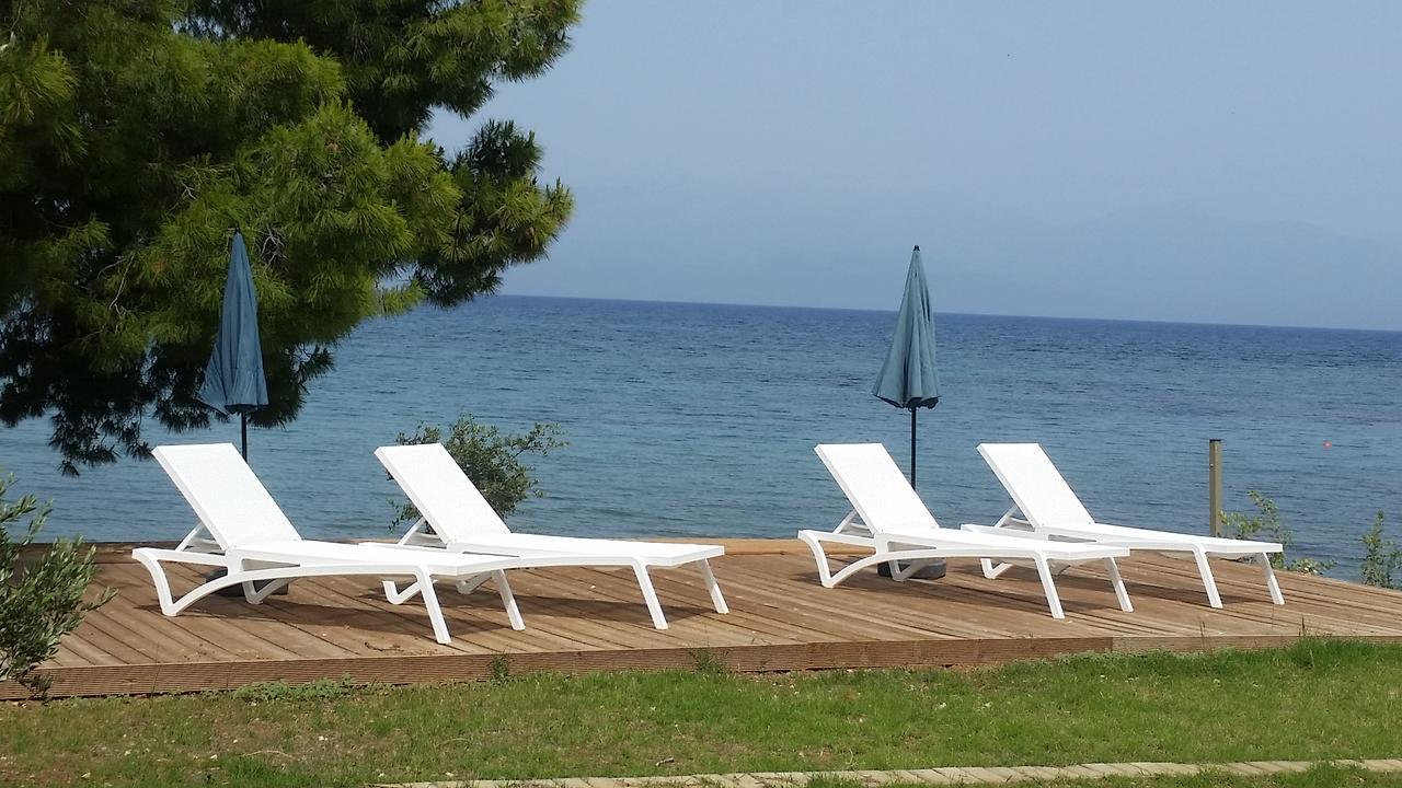 Meli Seaside Villas Chrani Buitenkant foto